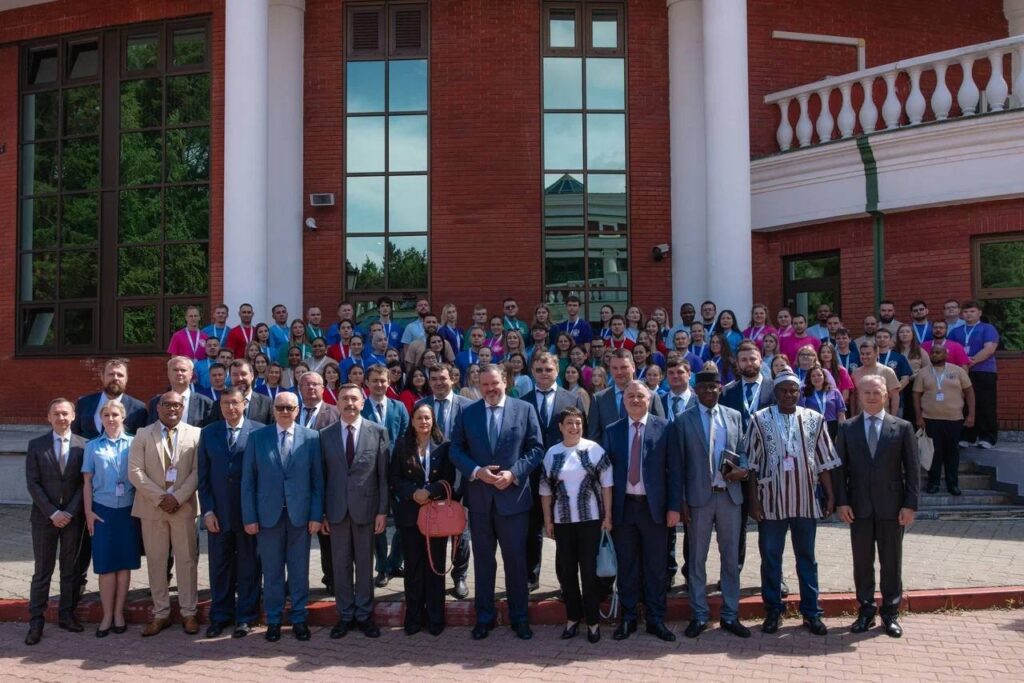 Институт Роструда на XI Всероссийском форуме государственных инспекторов труда